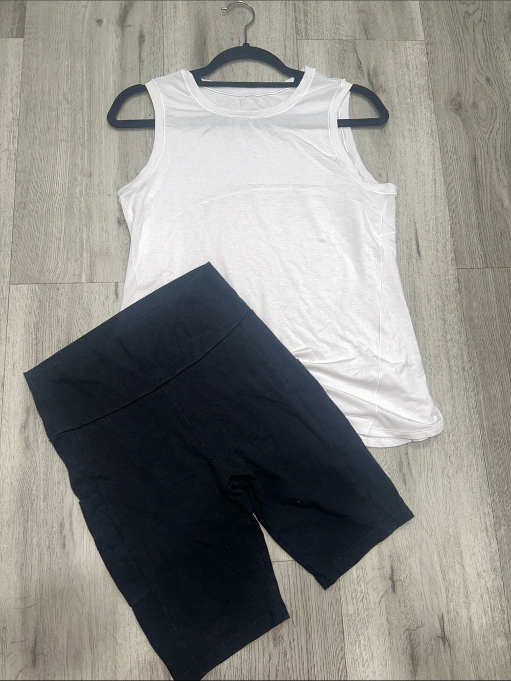 Women’s activewear set size small